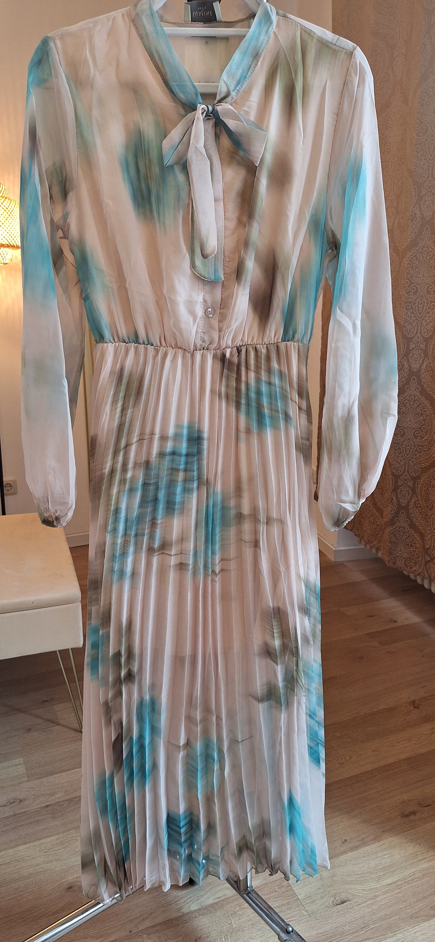Kleid